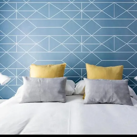 Umba With * Ницца